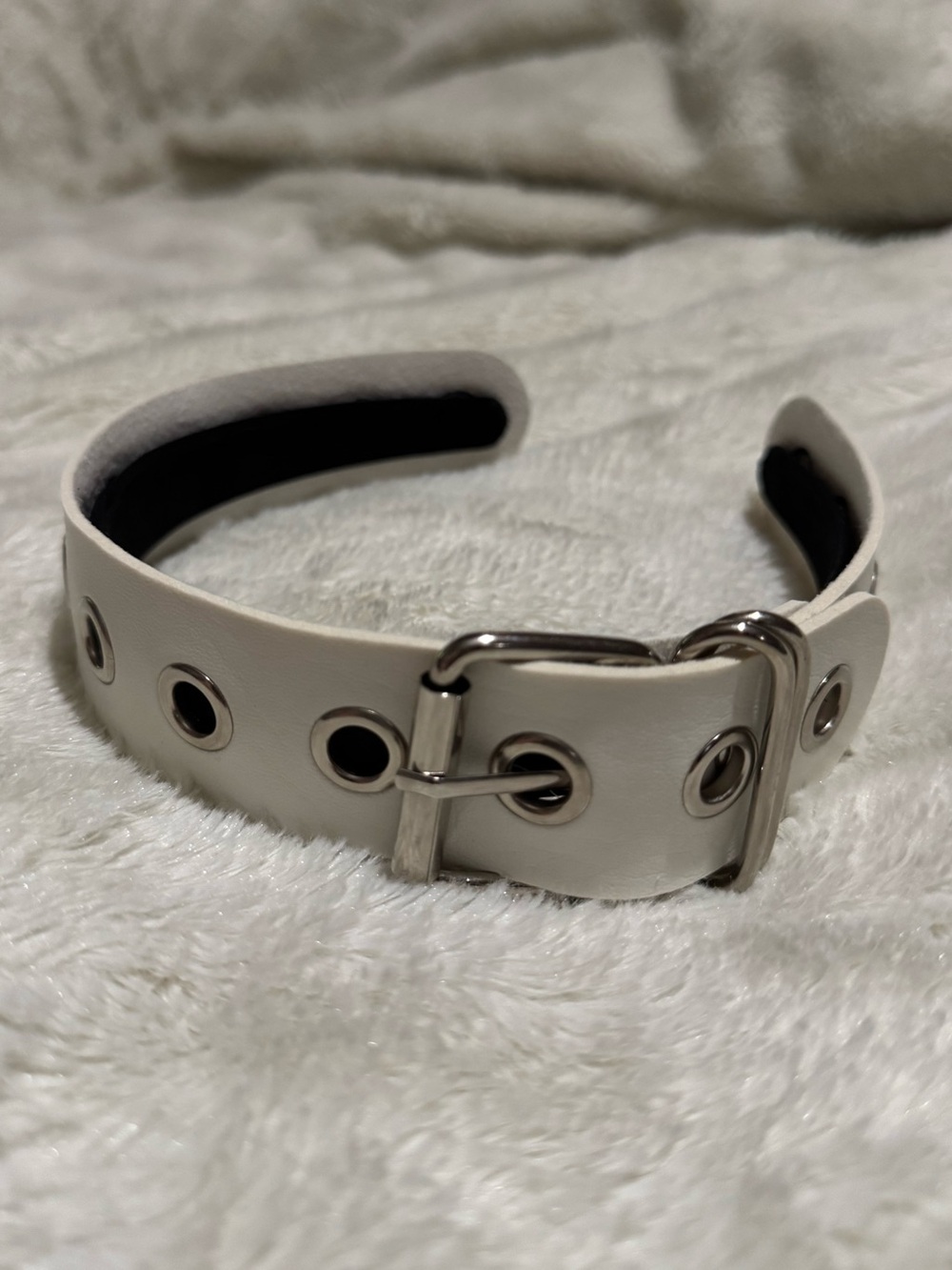 White Grommet Buckle Headband